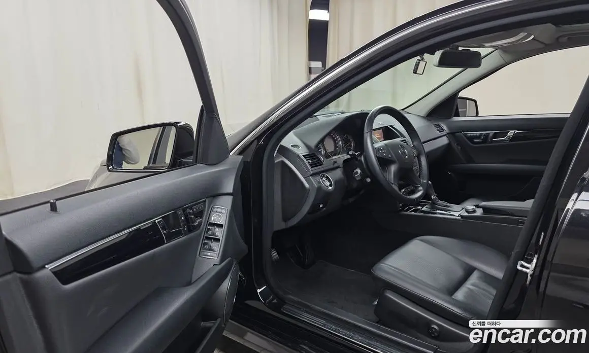 Mercedes-Benz C-Class 2011 1.8 автомат (гидро), фото 10