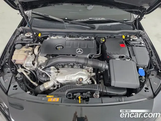 Mercedes-Benz CLA-Class 2020 2.0 автомат (гидро), миниатюра 6 Mercedes-Benz CLA-Class 2020 2.0 автомат (гидро), миниатюра 6