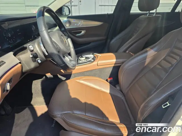 Mercedes-Benz E-Class 2017 3.0 автомат (гидро), миниатюра 12