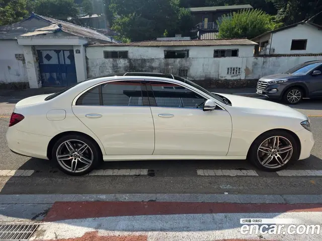 Mercedes-Benz E-Class 2017 3.0 автомат (гидро), миниатюра 7