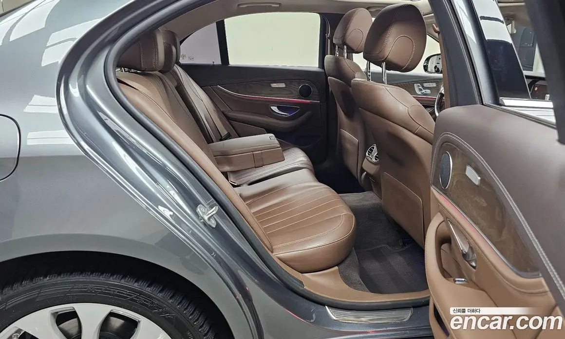 Mercedes-Benz E-Class 2018 1.9 автомат (гидро), фото 12