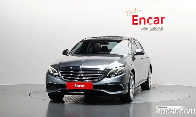 Mercedes-Benz E-Class 2018 1.9 автомат (гидро), миниатюра 3