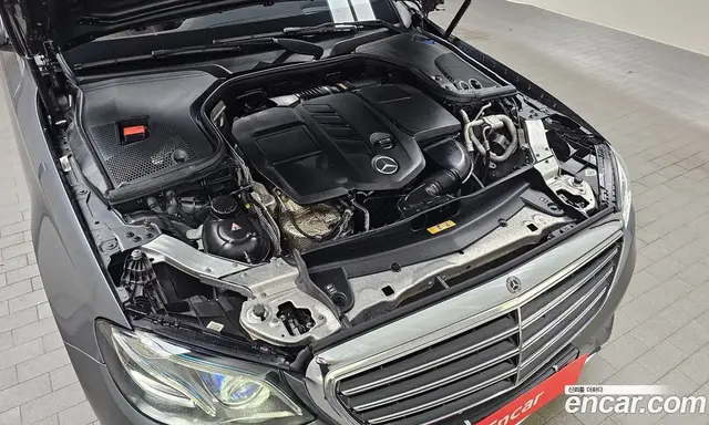 Mercedes-Benz E-Class 2018 1.9 автомат (гидро), миниатюра 6
