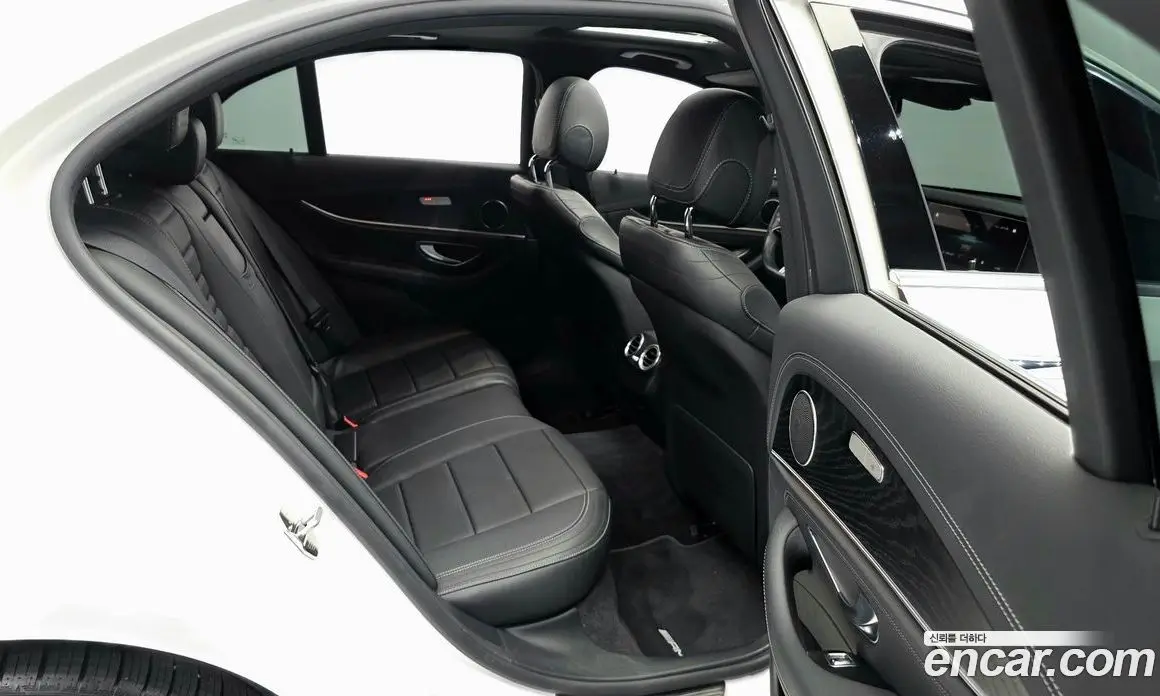 Mercedes-Benz E-Class 2021 1.9 автомат (гидро), фото 12