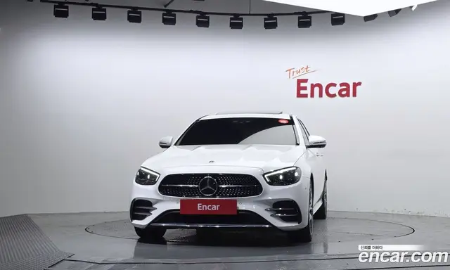 Mercedes-Benz E-Class 2021 1.9 автомат (гидро), миниатюра 3