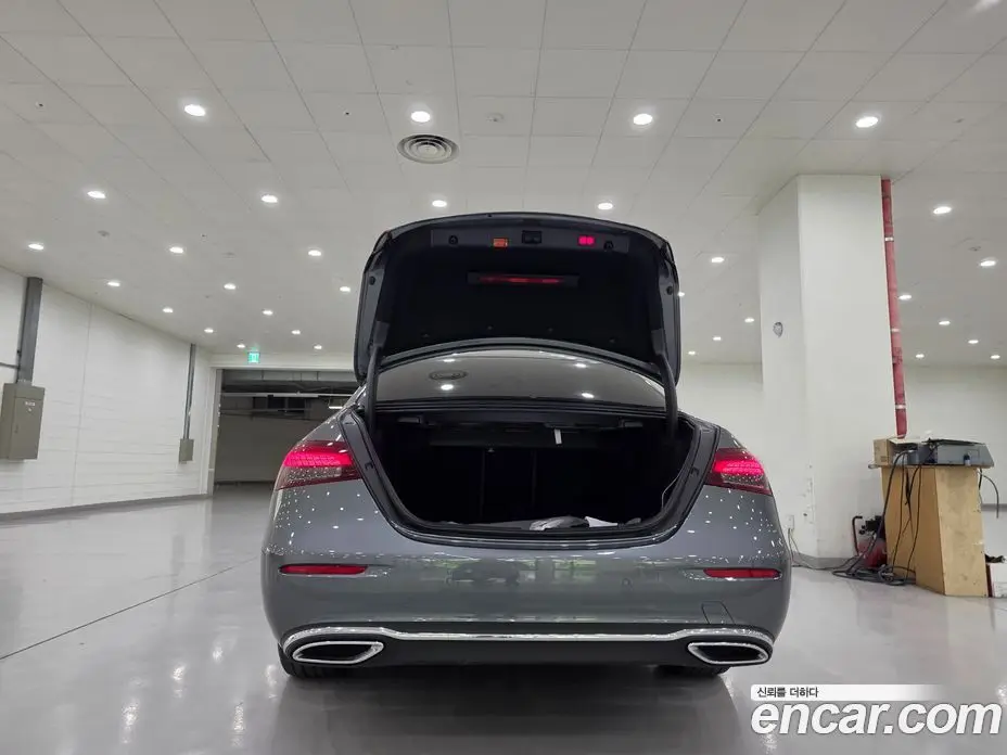 Mercedes-Benz E-Class 2021 2.0 автомат (гидро), фото 11