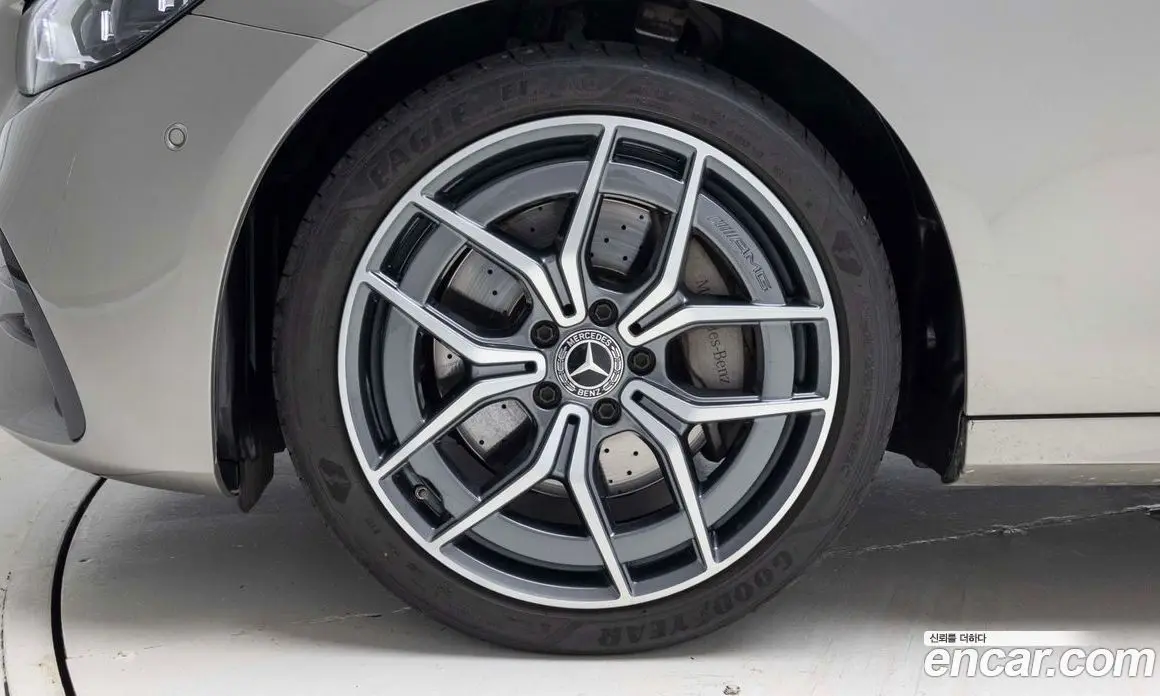 Mercedes-Benz E-Class 2022 1.9 автомат (гидро), фото 5