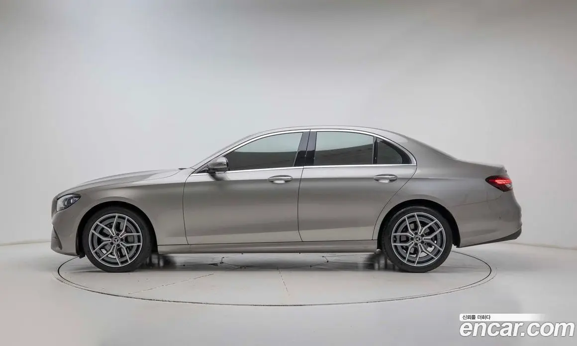 Mercedes-Benz E-Class 2022 1.9 автомат (гидро), фото 8