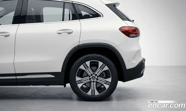 Mercedes-Benz EQA 2025 0.4 автомат (гидро), миниатюра 5