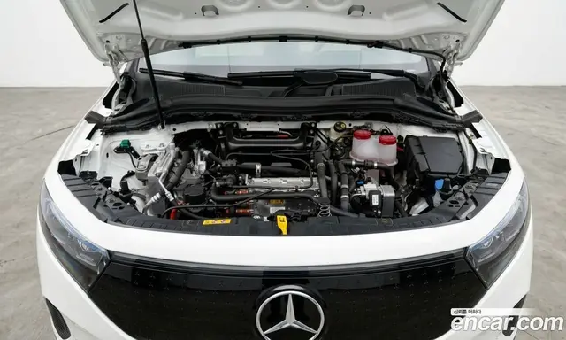 Mercedes-Benz EQA 2025 0.4 автомат (гидро), миниатюра 6
