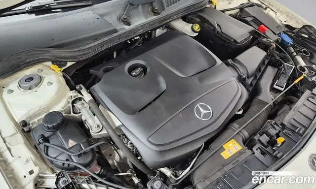 Mercedes-Benz GLA-Class 2017 2.0 автомат (гидро), миниатюра 6