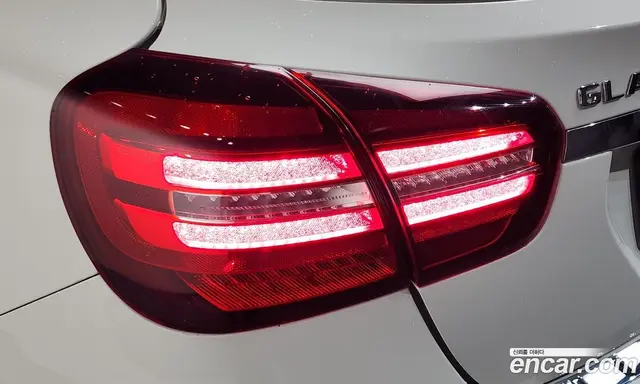 Mercedes-Benz GLA-Class 2017 2.0 автомат (гидро), миниатюра 9