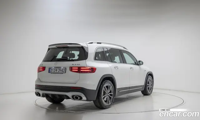 Mercedes-Benz GLB-Class 2025 2.0 автомат (гидро), миниатюра 2