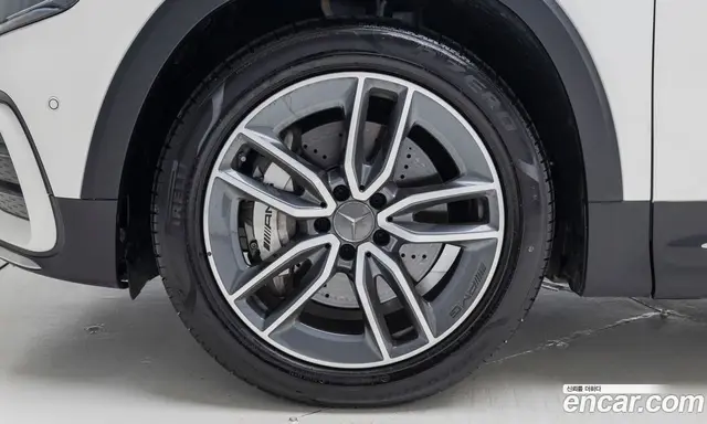 Mercedes-Benz GLB-Class 2025 2.0 автомат (гидро), миниатюра 5