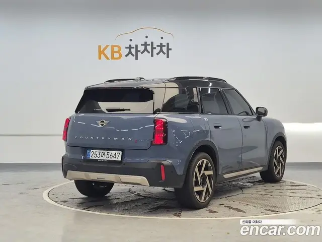 Mini Countryman 2025 2.0 автомат (гидро), миниатюра 3