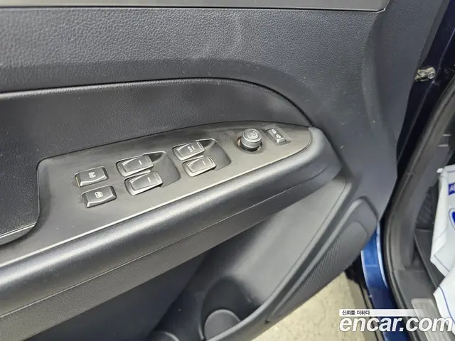 SsangYong Rexton 2019 2.2 автомат (гидро), миниатюра 9