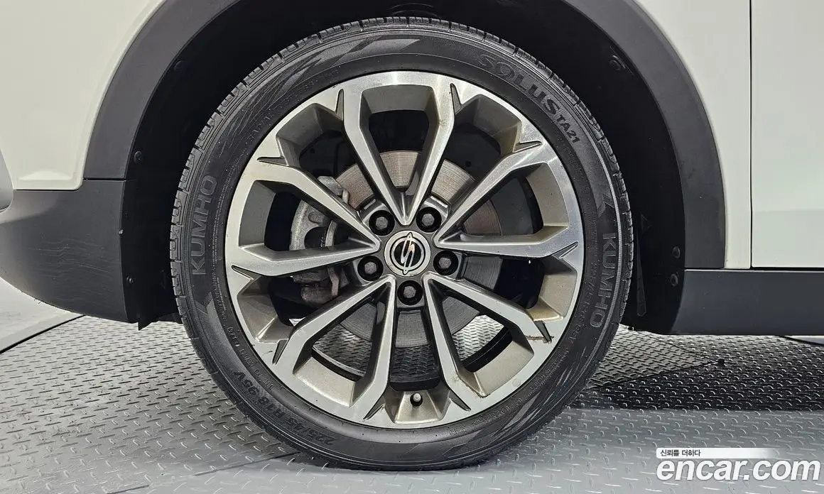 SsangYong TIBOLI 2016 1.6 автомат (гидро), фото 5 SsangYong TIBOLI 2016 1.6 автомат (гидро), фото 5