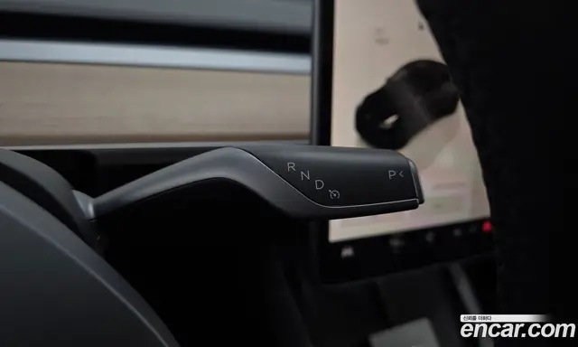 Tesla Model Y 2022 0.2 автомат (гидро), миниатюра 12