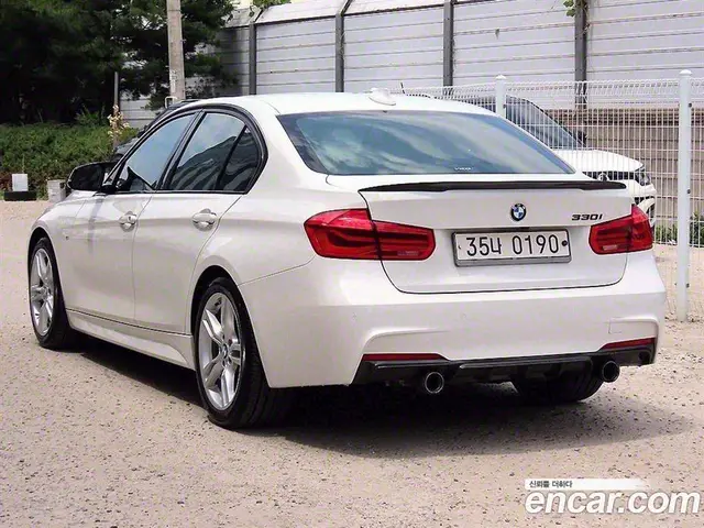 BMW 3 серия 2016 2.0 автомат (гидро), миниатюра 3