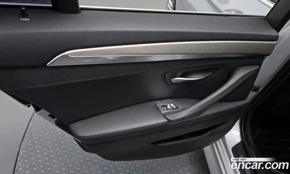 BMW 5 серия 2013 2.0 автомат (гидро), фото 14