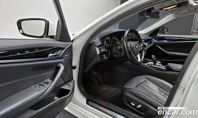 BMW 5 серия 2018 2.0 автомат (гидро), миниатюра 11