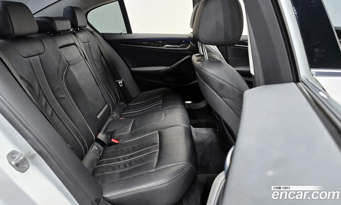 BMW 5 серия 2018 2.0 автомат (гидро), фото 12