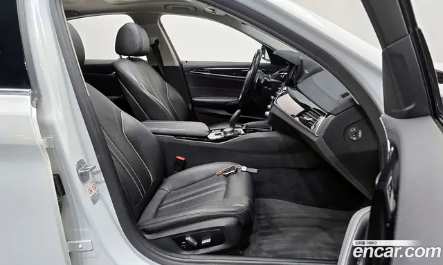 BMW 5 серия 2018 2.0 автомат (гидро), миниатюра 10