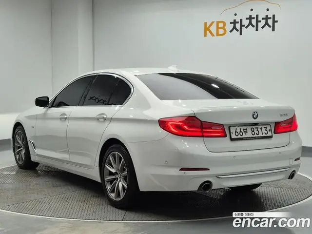BMW 5 серия 2018 2.0 автомат (гидро), миниатюра 2