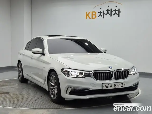 BMW 5 серия 2018 2.0 автомат (гидро), миниатюра 4