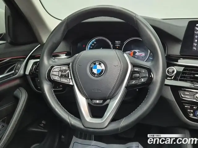 BMW 5 серия 2018 2.0 автомат (гидро), миниатюра 6