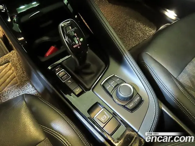 BMW X1 2021 2.0 автомат (гидро), миниатюра 12