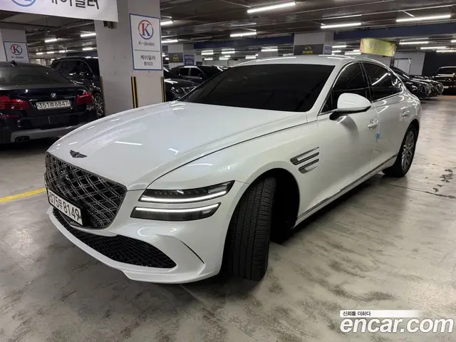 Genesis G80, 2025, 9 850 км