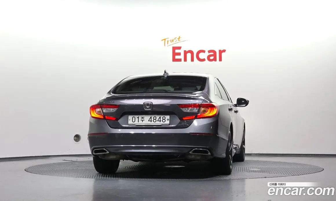 Honda Accord 2018 2.0 автомат (гидро), фото 4
