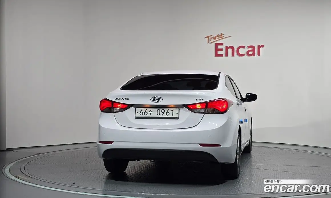 Hyundai Avante 2015 1.6 механика, фото 4 Hyundai Avante 2015 1.6 механика, фото 4