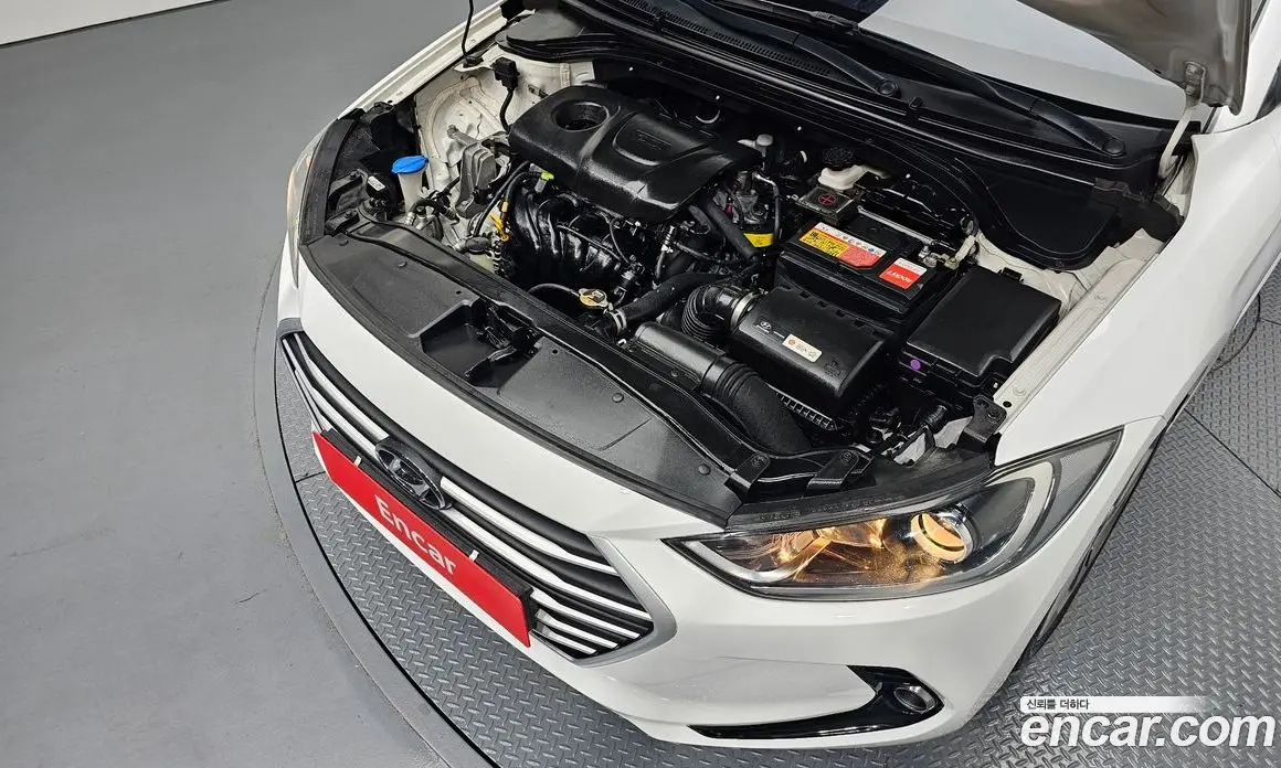 Hyundai Avante 2018 1.6 автомат (гидро), фото 5