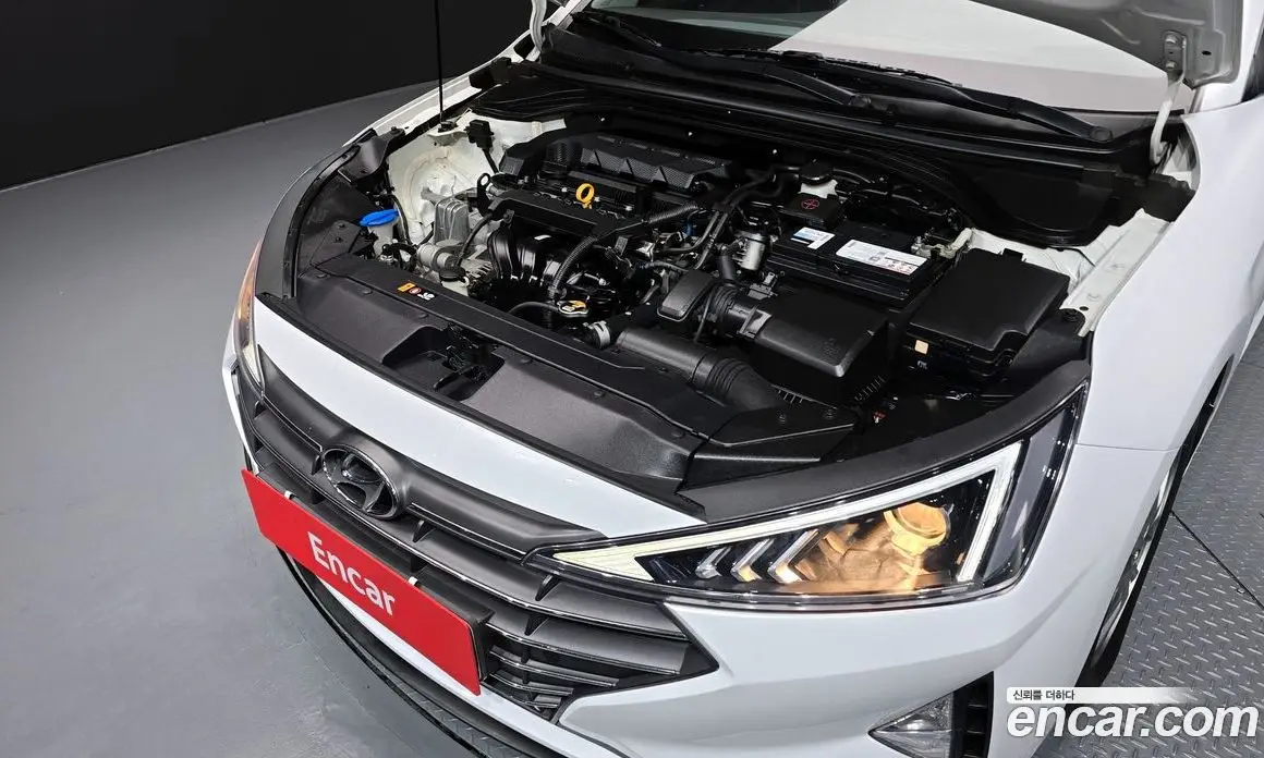 Hyundai Avante 2019 1.6 автомат (гидро), фото 6