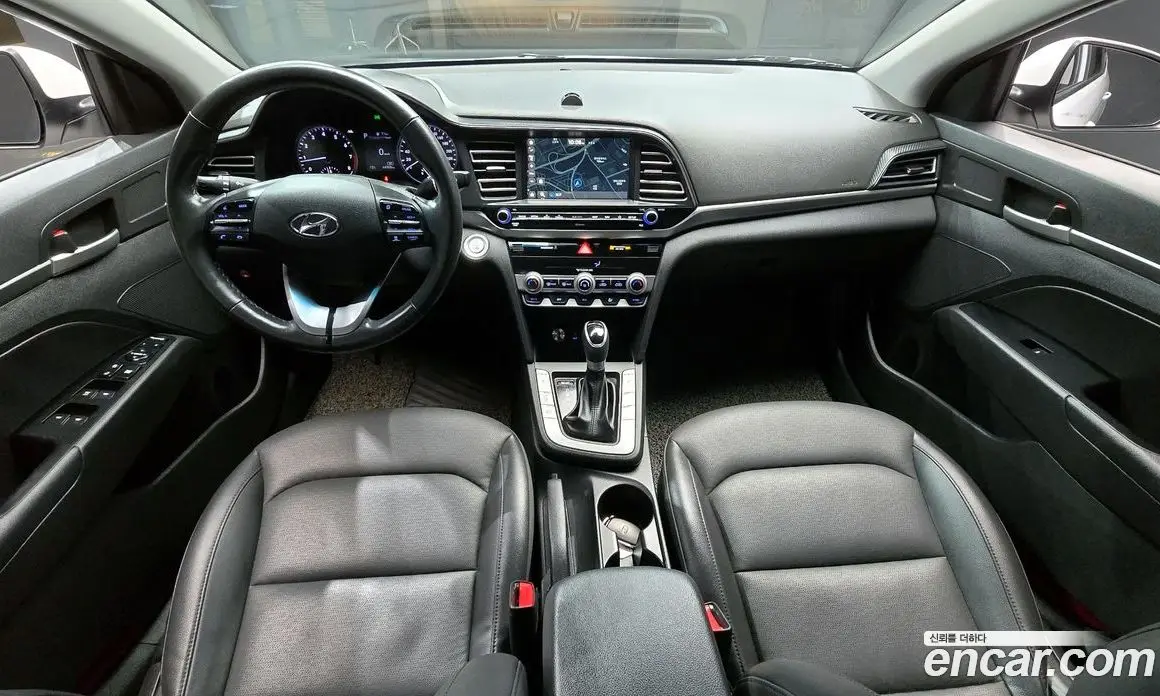 Hyundai Avante 2019 1.6 автомат (гидро), фото 7