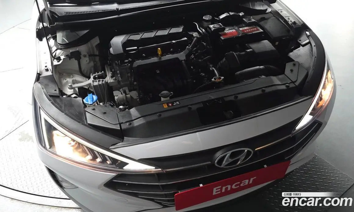 Hyundai Avante 2019 1.6 автомат (гидро), фото 6