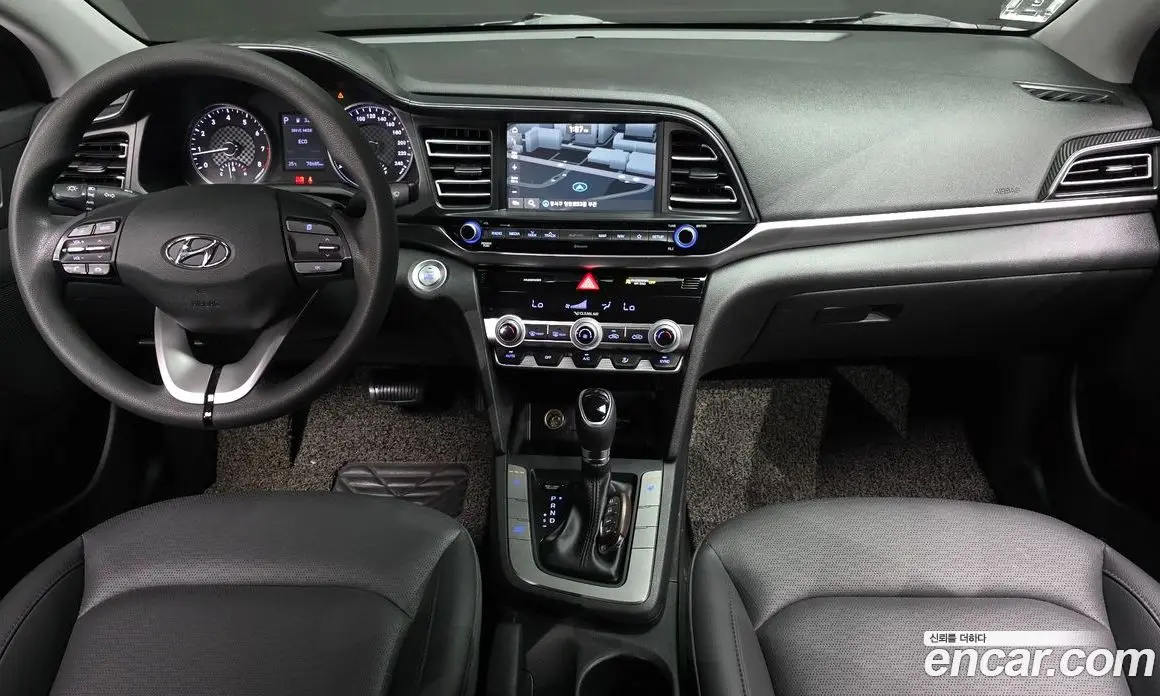Hyundai Avante 2019 1.6 автомат (гидро), фото 7