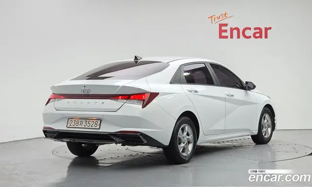 Hyundai Avante 2021 1.6 автомат (гидро), миниатюра 2