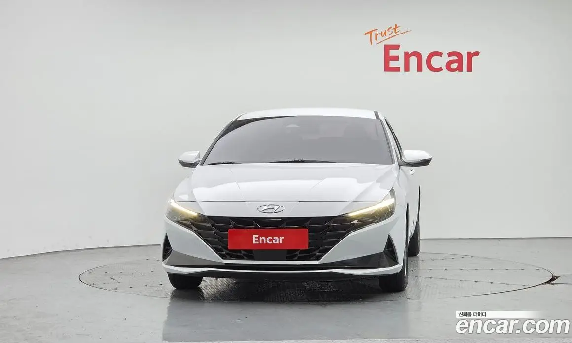 Hyundai Avante 2021 1.6 автомат (гидро), фото 3