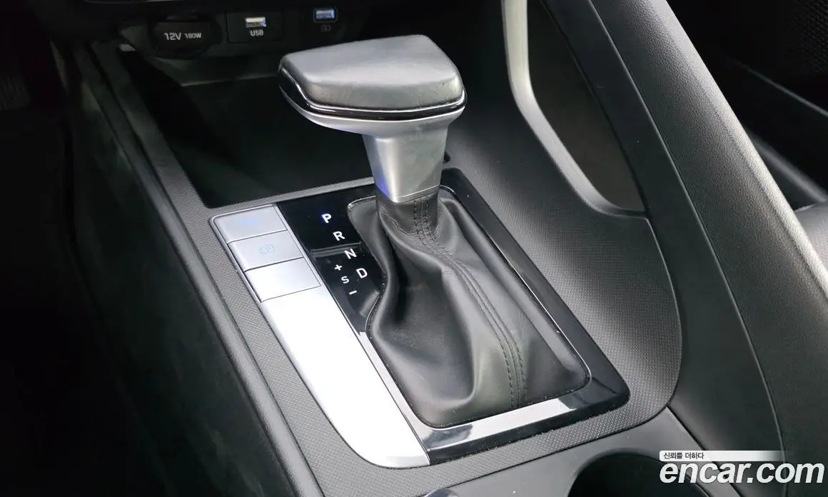 Hyundai Avante 2021 1.6 автомат (гидро), фото 9