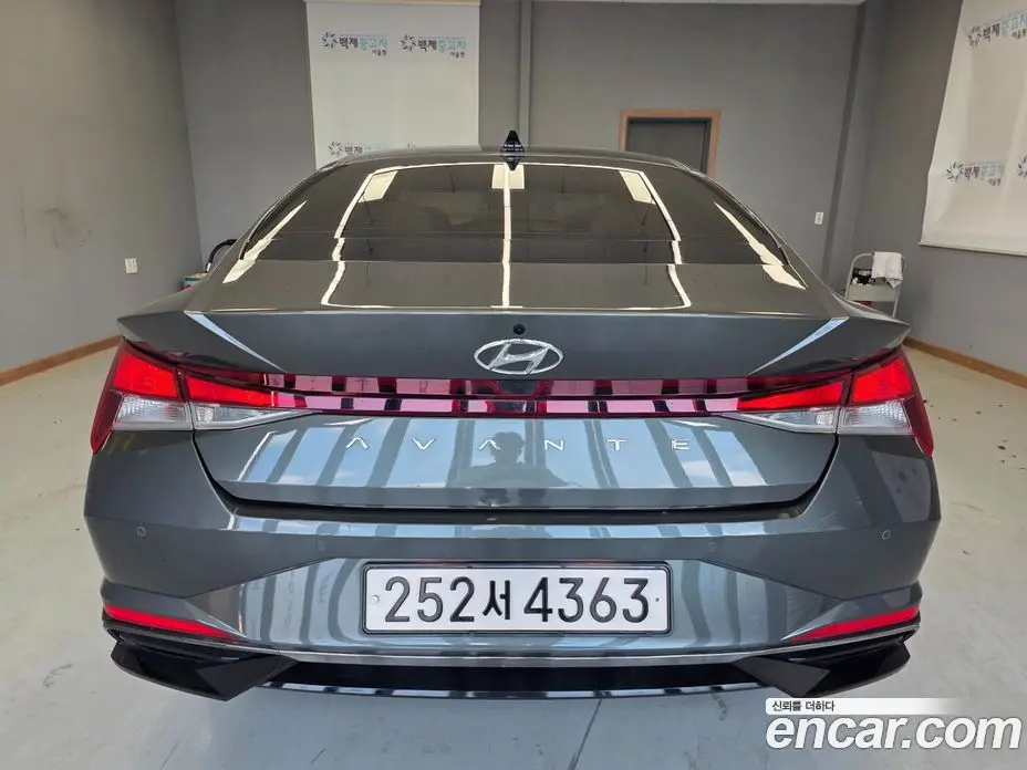 Hyundai Avante 2021 1.6 автомат (гидро), фото 4