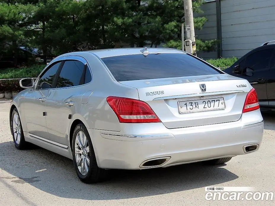 Hyundai Equus 2009 3.8 автомат (гидро), фото 3