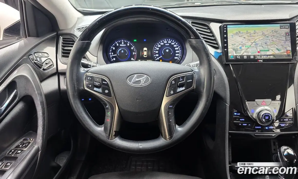 Hyundai Grandeur 2011 3.0 автомат (гидро), фото 19 Hyundai Grandeur 2011 3.0 автомат (гидро), фото 19
