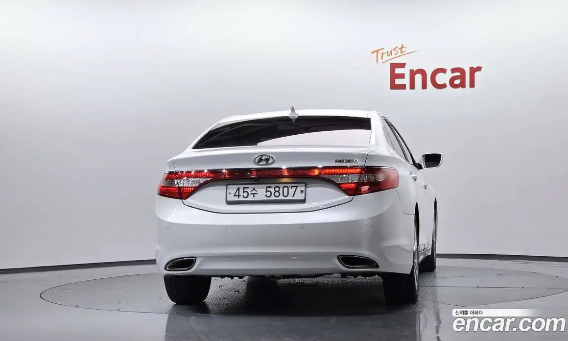 Hyundai Grandeur 2011 3.0 автомат (гидро), фото 4 Hyundai Grandeur 2011 3.0 автомат (гидро), фото 4