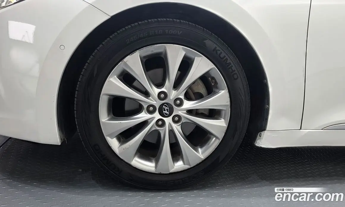 Hyundai Grandeur 2011 3.0 автомат (гидро), фото 5 Hyundai Grandeur 2011 3.0 автомат (гидро), фото 5