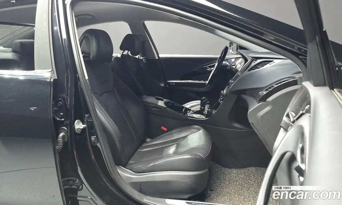 Hyundai Grandeur 2012 3.0 автомат (гидро), фото 11