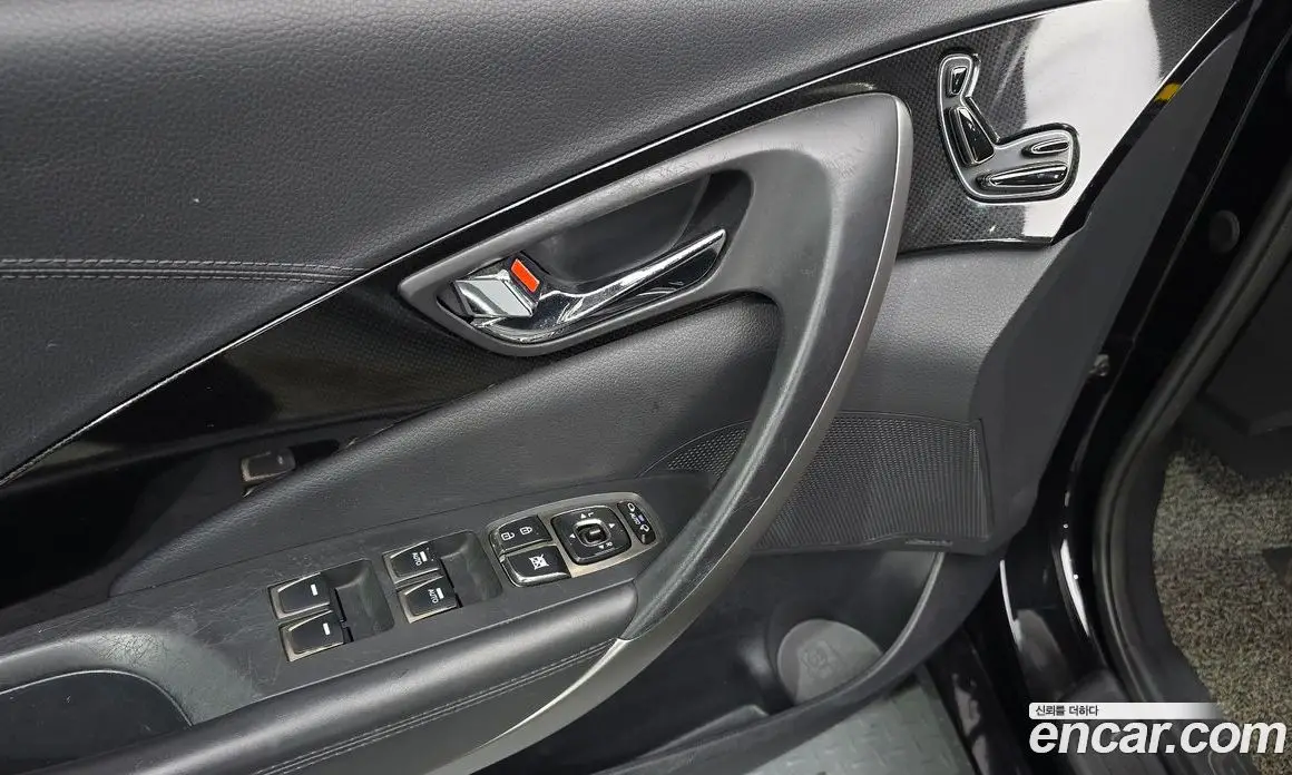 Hyundai Grandeur 2012 3.0 автомат (гидро), фото 19