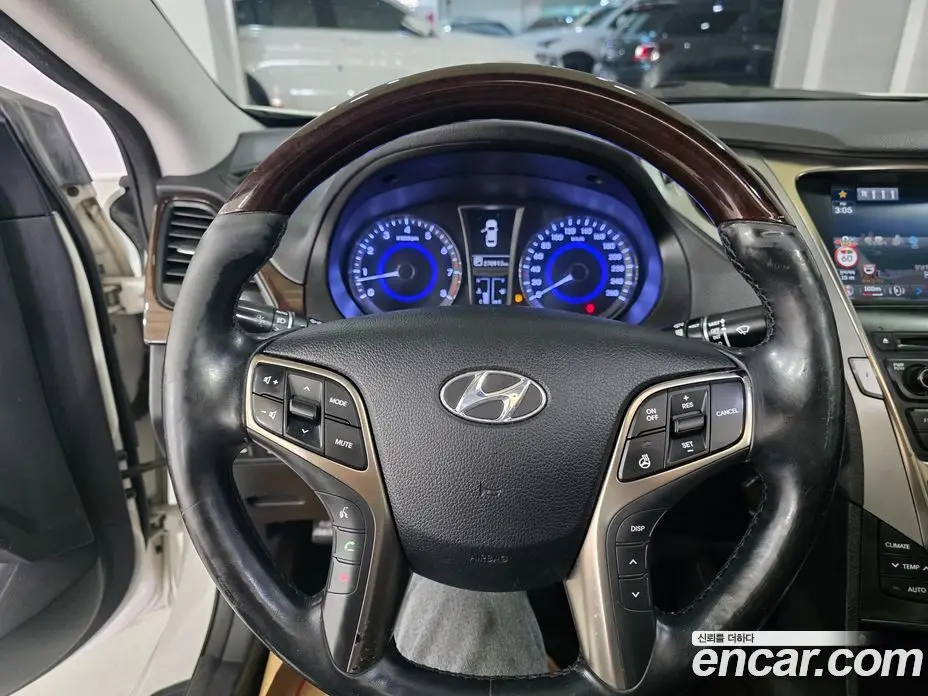 Hyundai Grandeur 2013 3.0 автомат (гидро), фото 12